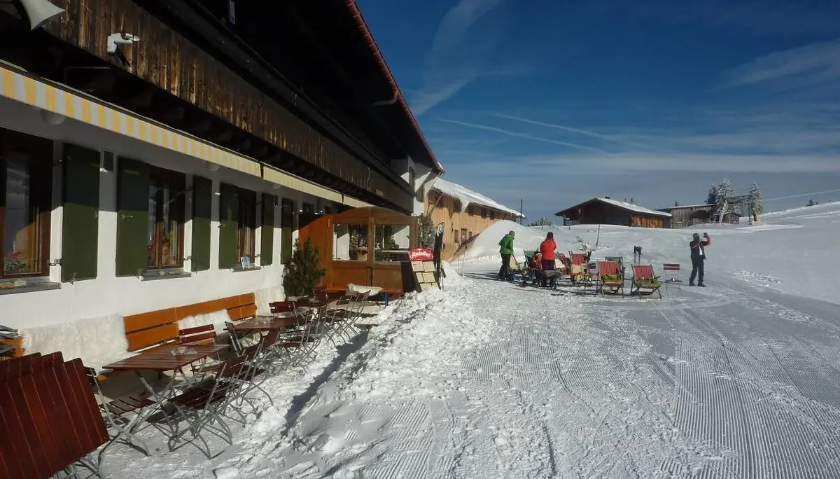 kurze Pause an der Falkenhütte | © M. Bischofberger