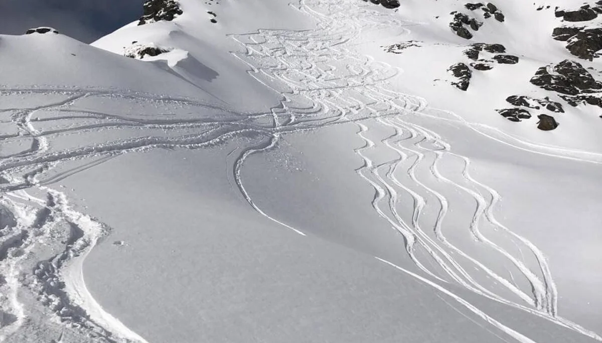 Der steile Gipfelhang sieht gar nicht steil aus | © DAV Wangen