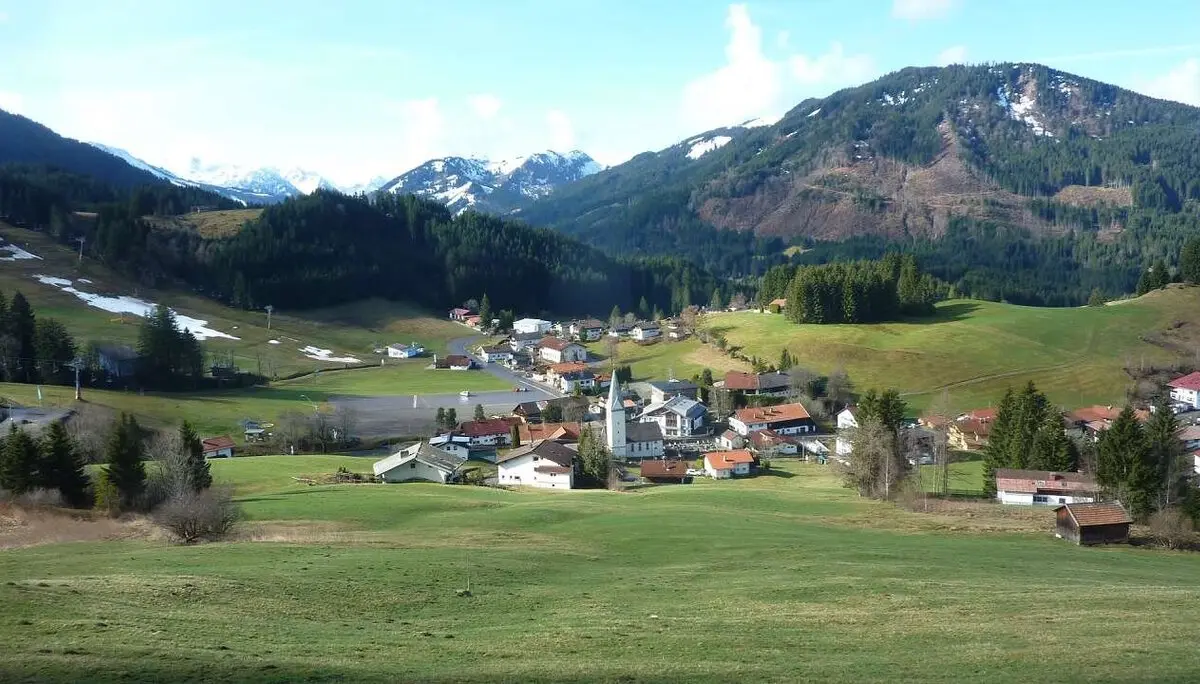 Blick auf Jungholz, vom Höhenweg | © M. Bischofberger