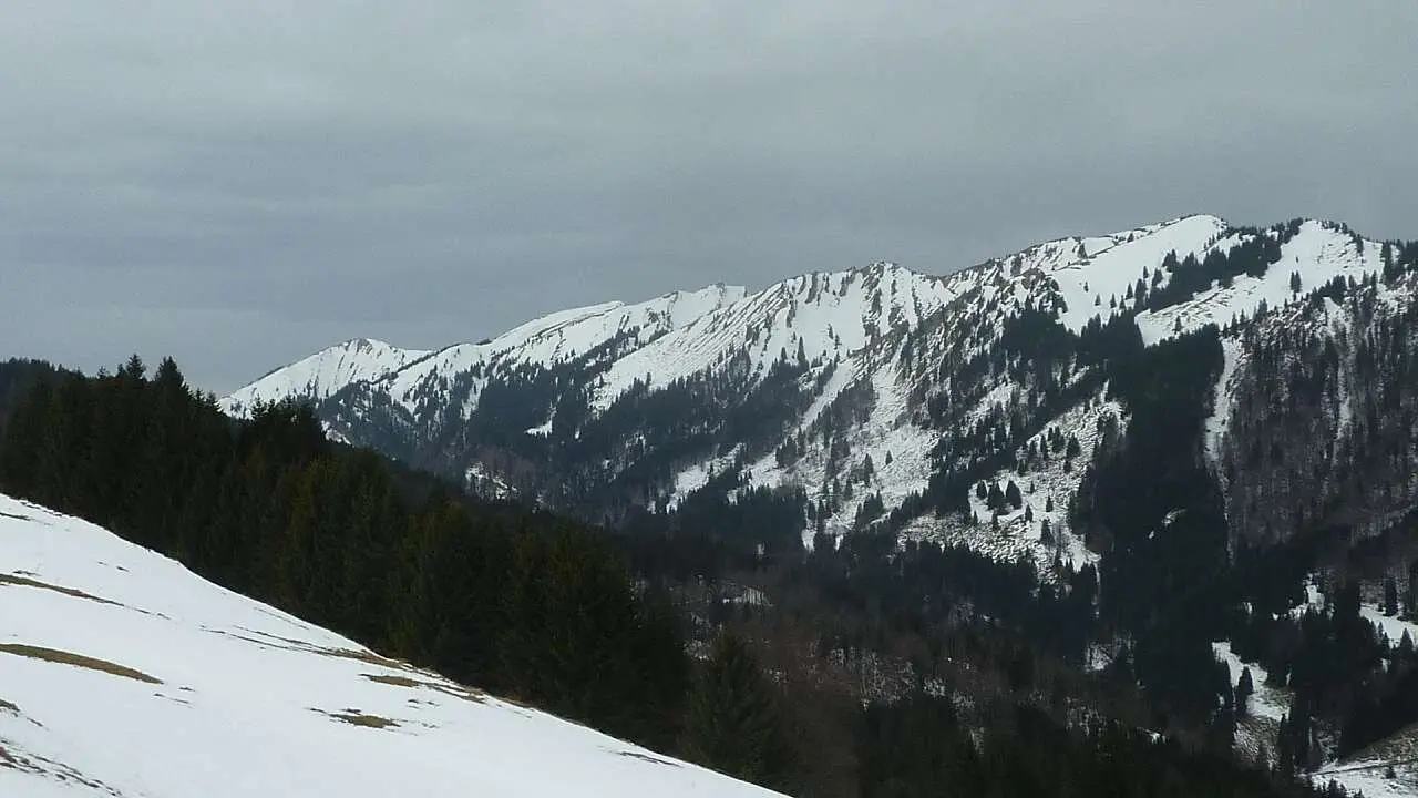Teil der Nagelfluhkette (Hochgrat ganz hinten) | © M. Bischofberger