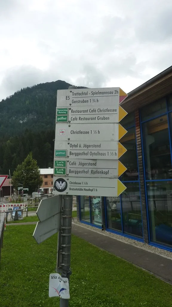 Oytalweg gleich oben bei der Brücke , oder auch nach der Brücke möglich, schöner aber länger | © Bischofberger Max