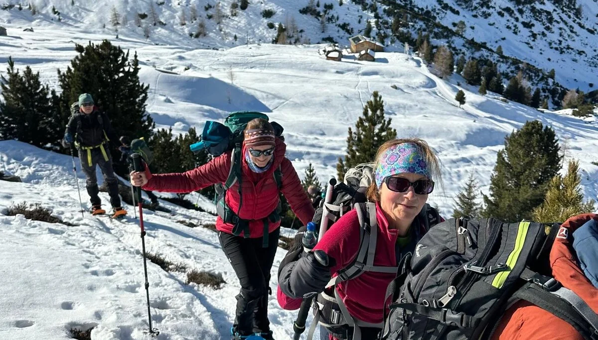 Schneeschuhwandern rund um die Schweinfurter Hütte | © Marcus Gutfrucht