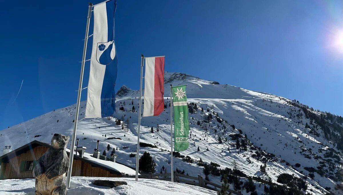 Schneeschuhwandern rund um die Schweinfurter Hütte | © Marcus Gutfrucht