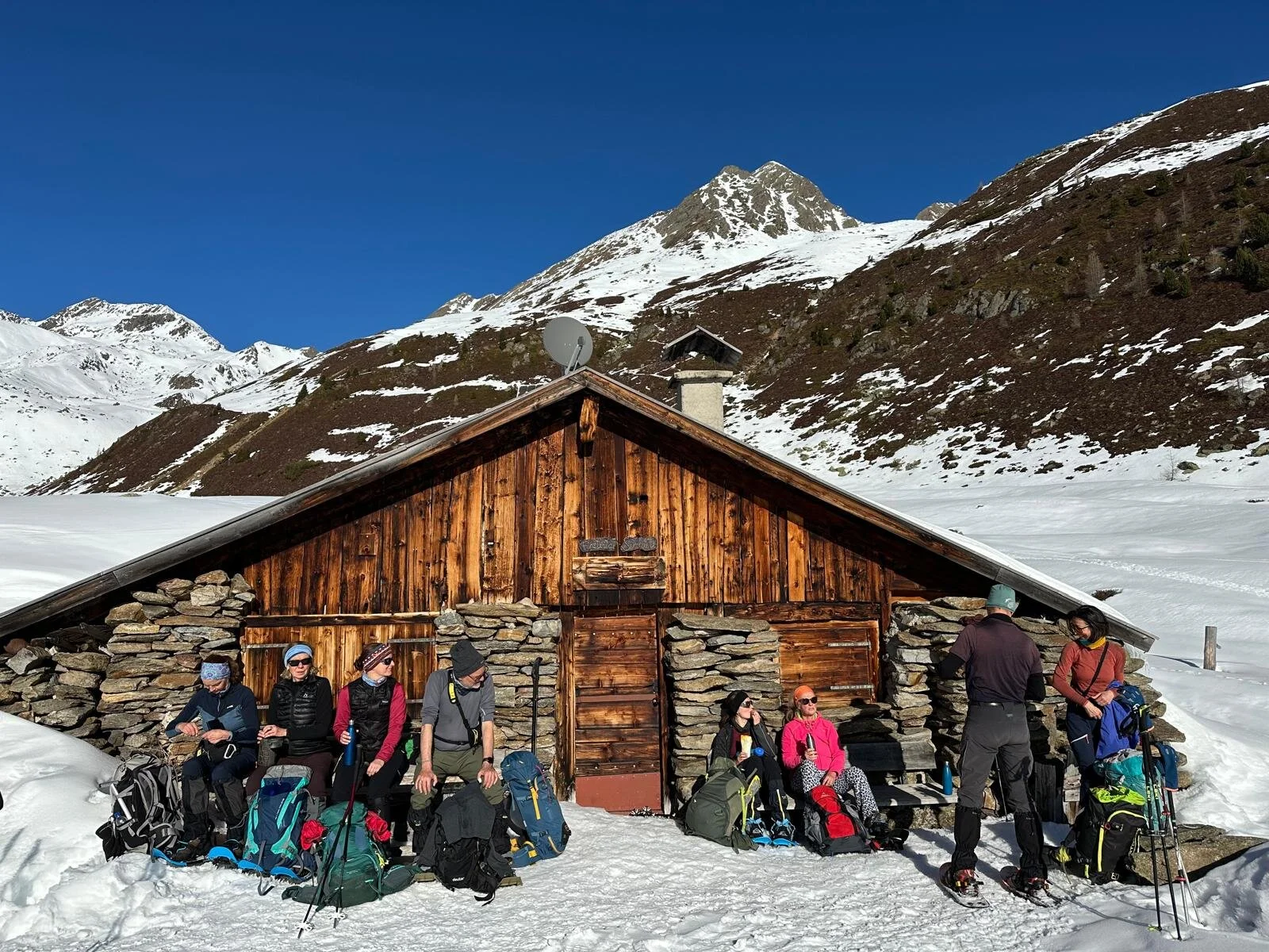 Schneeschuhwandern rund um die Schweinfurter Hütte | © Marcus Gutfrucht