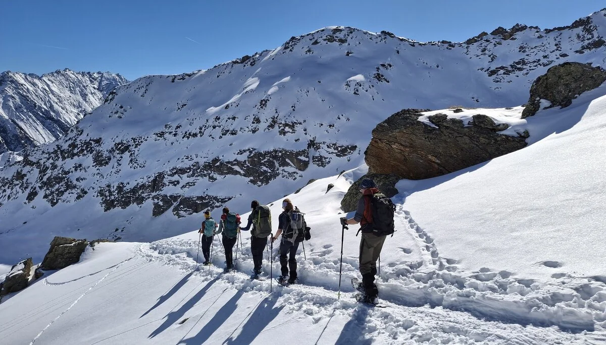 Schneeschuhwandern rund um die Schweinfurter Hütte | © Marcus Gutfrucht