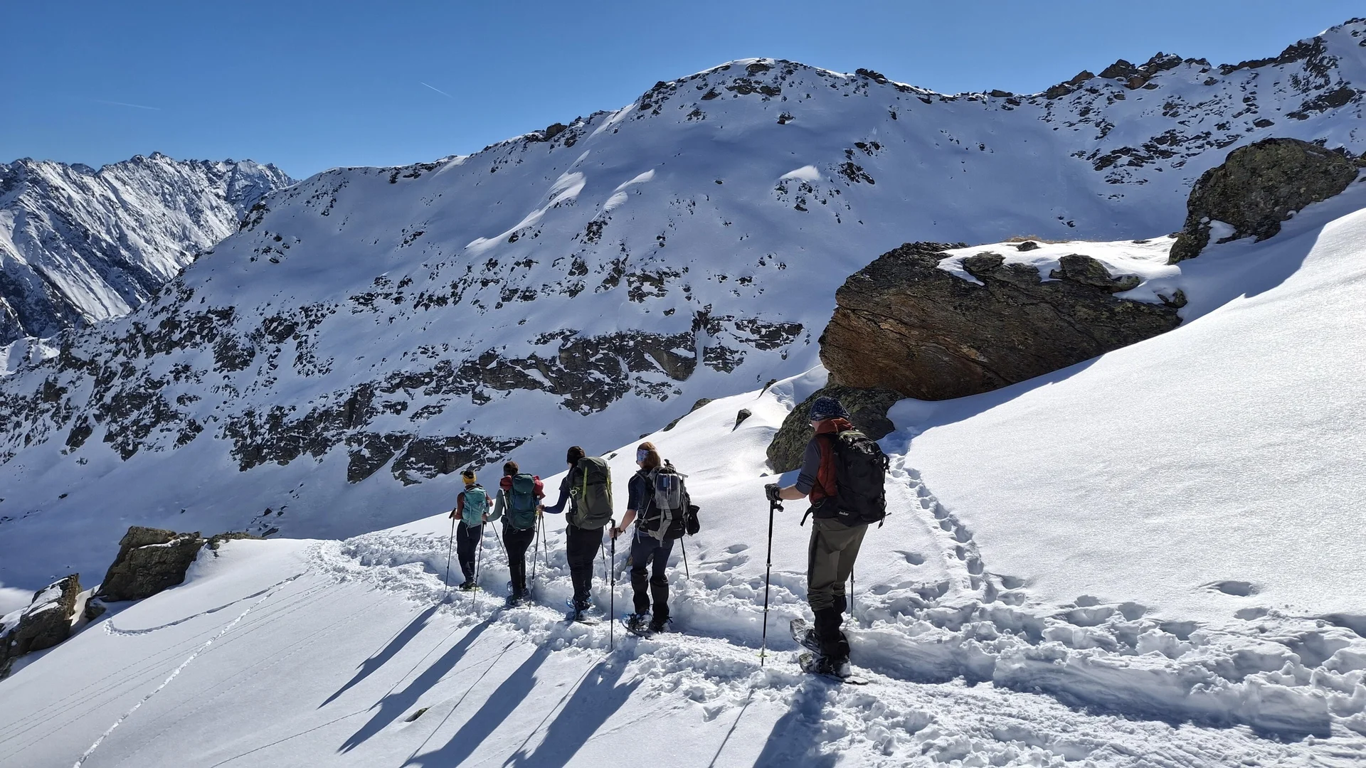 Schneeschuhwandern rund um die Schweinfurter Hütte | © Marcus Gutfrucht