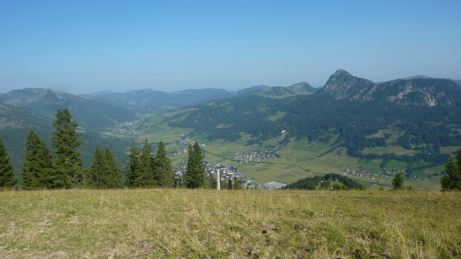 Rückblick ins Tannheimer Tal,rechts Einstein | © Max Bischofberger