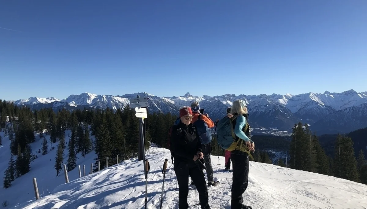 Schneeschuhwanderung zur Aussichtsloge in die Allgäuer Alpen | © Hubert Weber