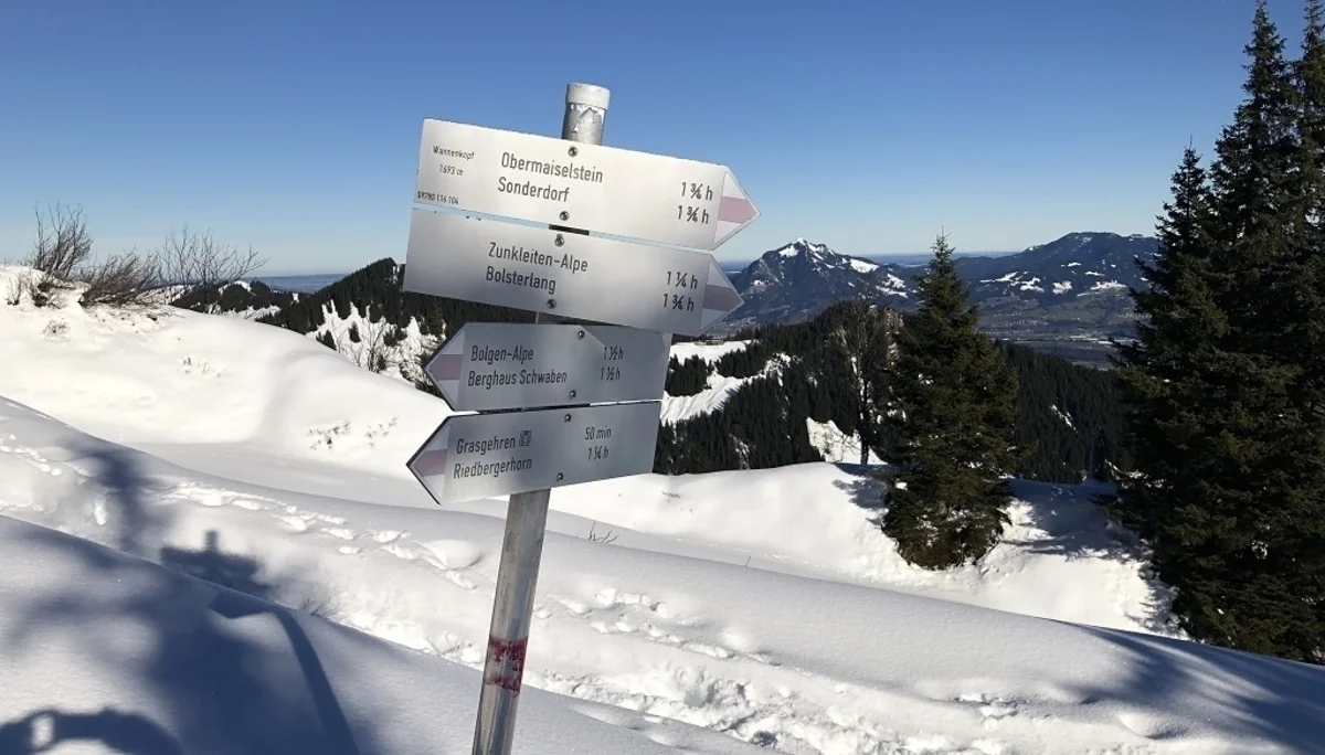 Schneeschuhwanderung zur Aussichtsloge in die Allgäuer Alpen | © Hubert Weber