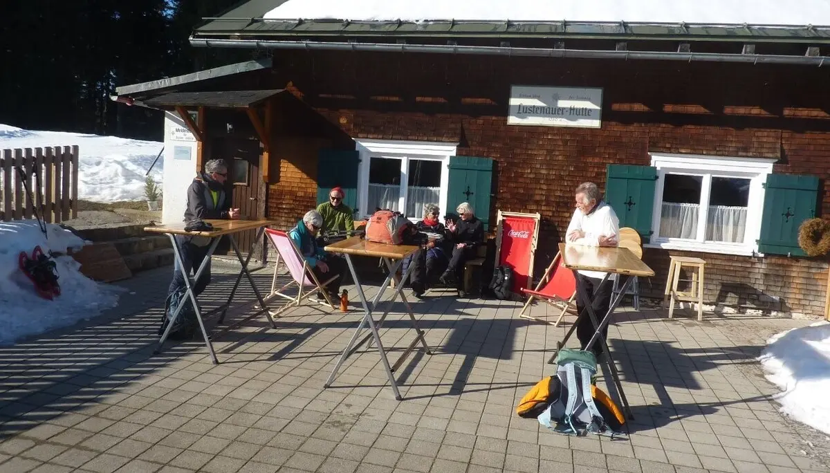 Schneeschuhwanderung bei Schwarzenberg | © Max Bischofberger