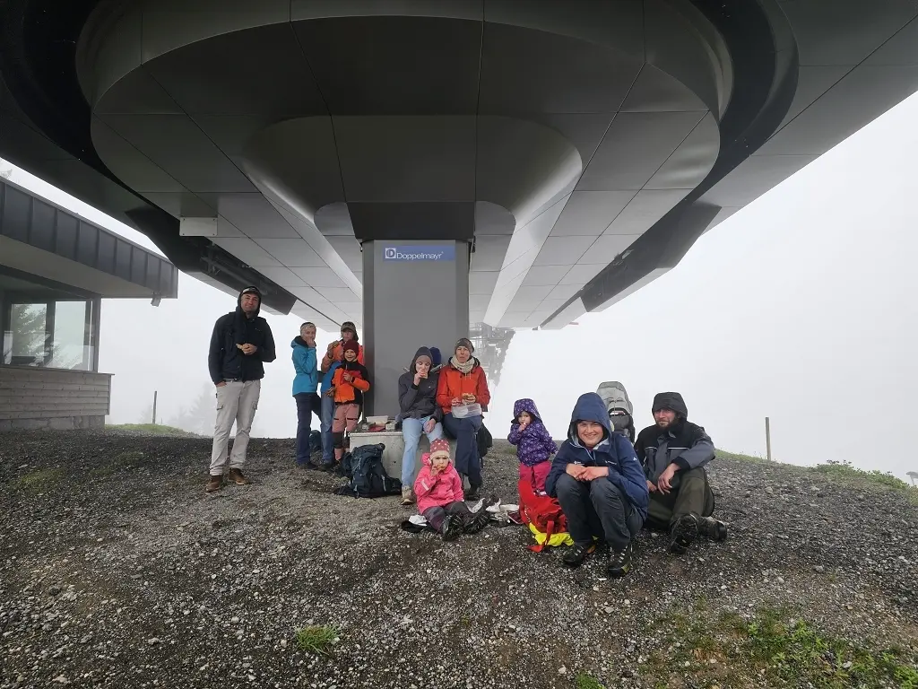Frühlingswanderung am Hündle | © Nina Veller