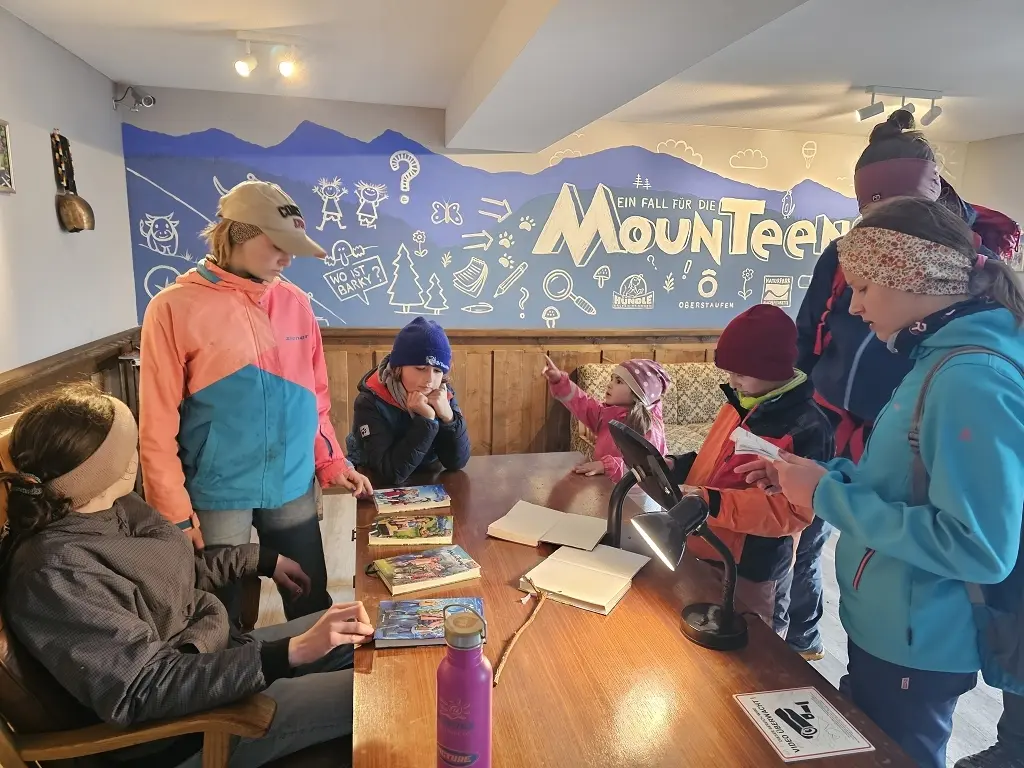 Frühlingswanderung am Hündle | © Nina Veller