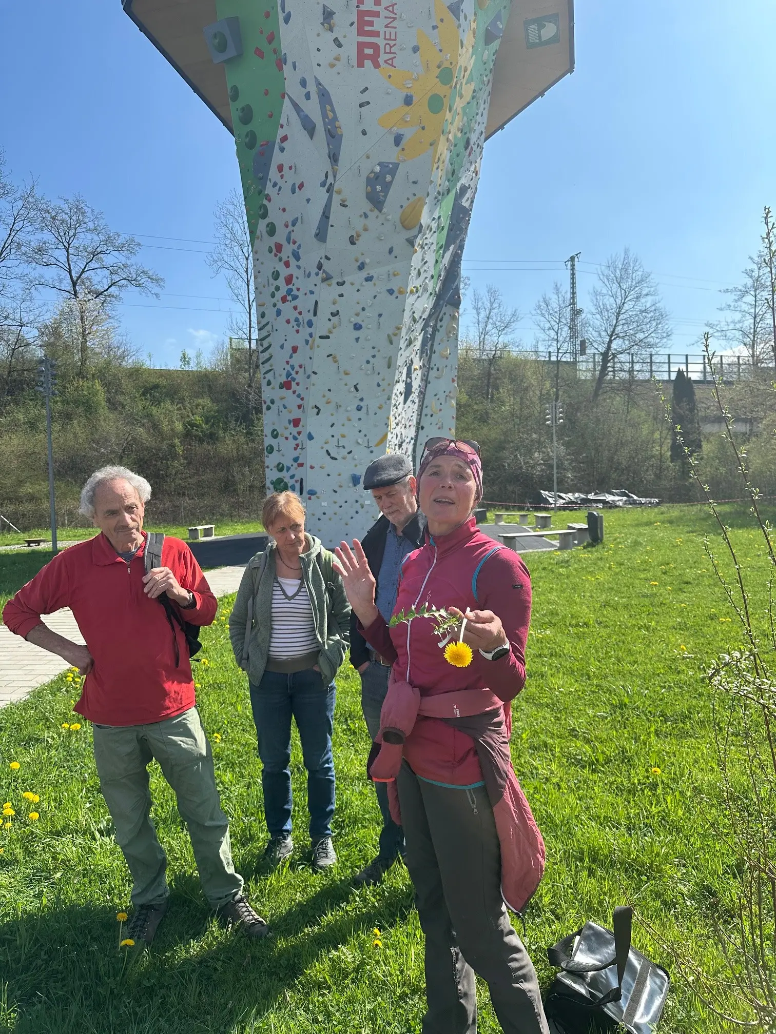 Kräuterwanderung um den Kletterturm | © Kurt Stübing
