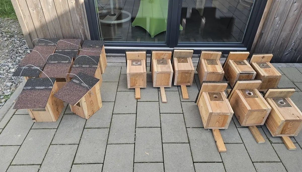 Nistkastenbau mit der Familiengruppe | © Nina Veller